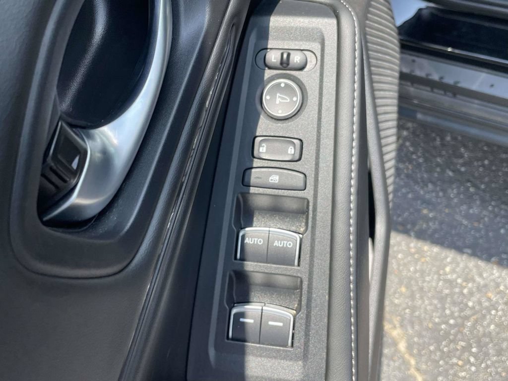 Used 2025 Honda Accord Sport image 16