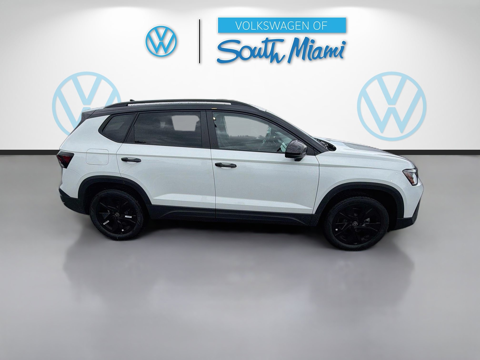 New 2026 Volkswagen Taos SE FWD image 8
