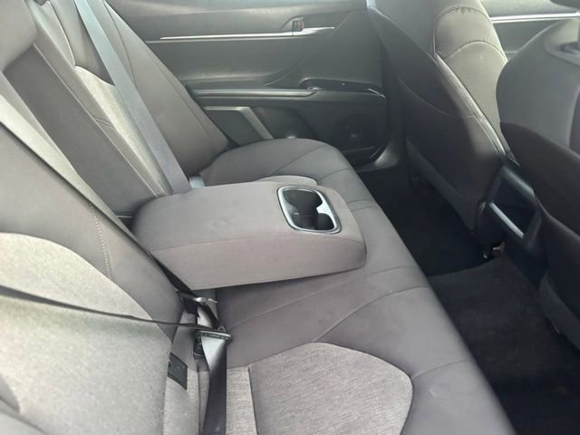 Used 2020 Toyota Camry LE image 16