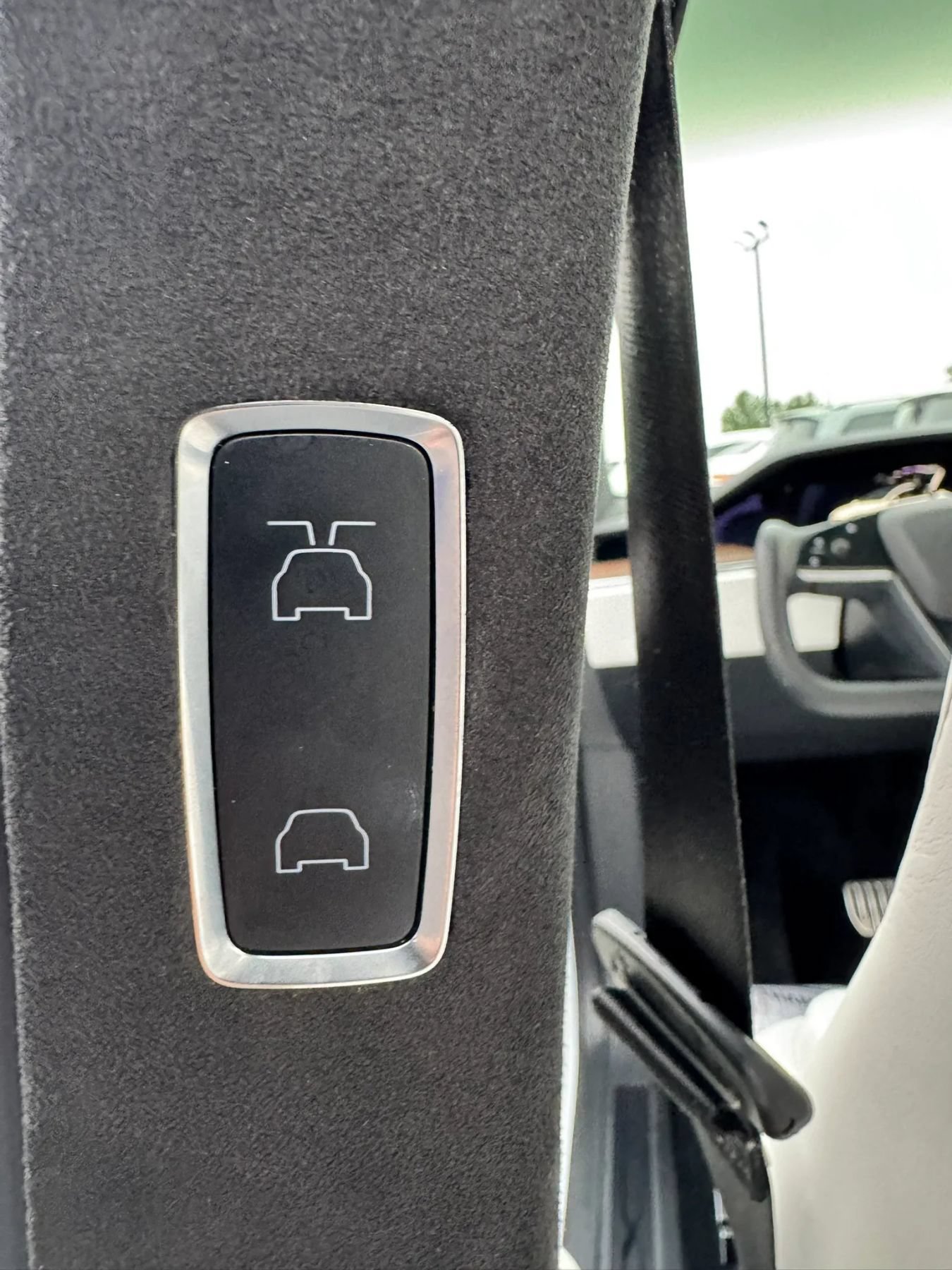 Used 2022 Tesla Model X AWD/4WD image 22