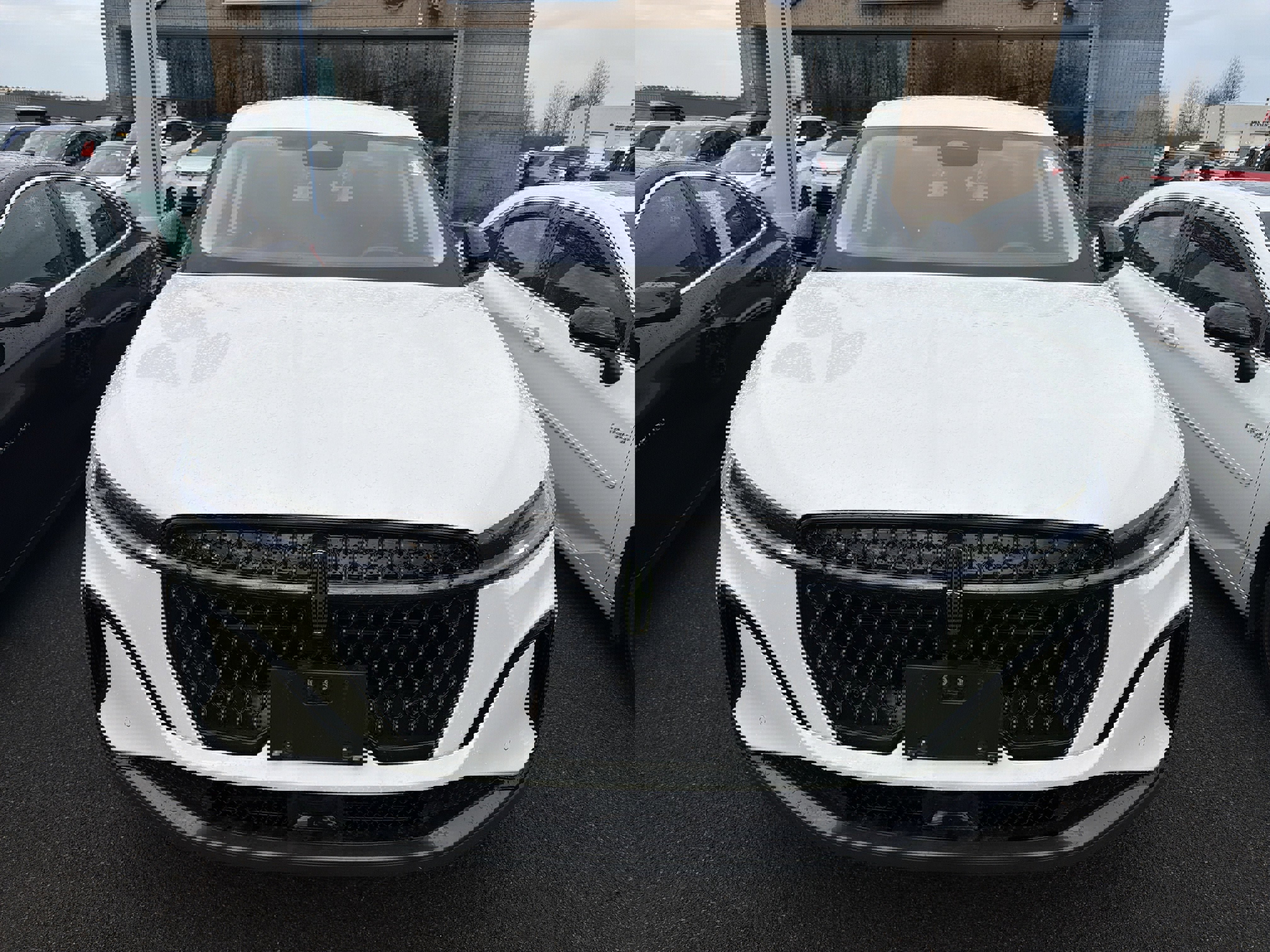 Used 2026 Lincoln Nautilus Premier w/ Jet Appearance Package image 3