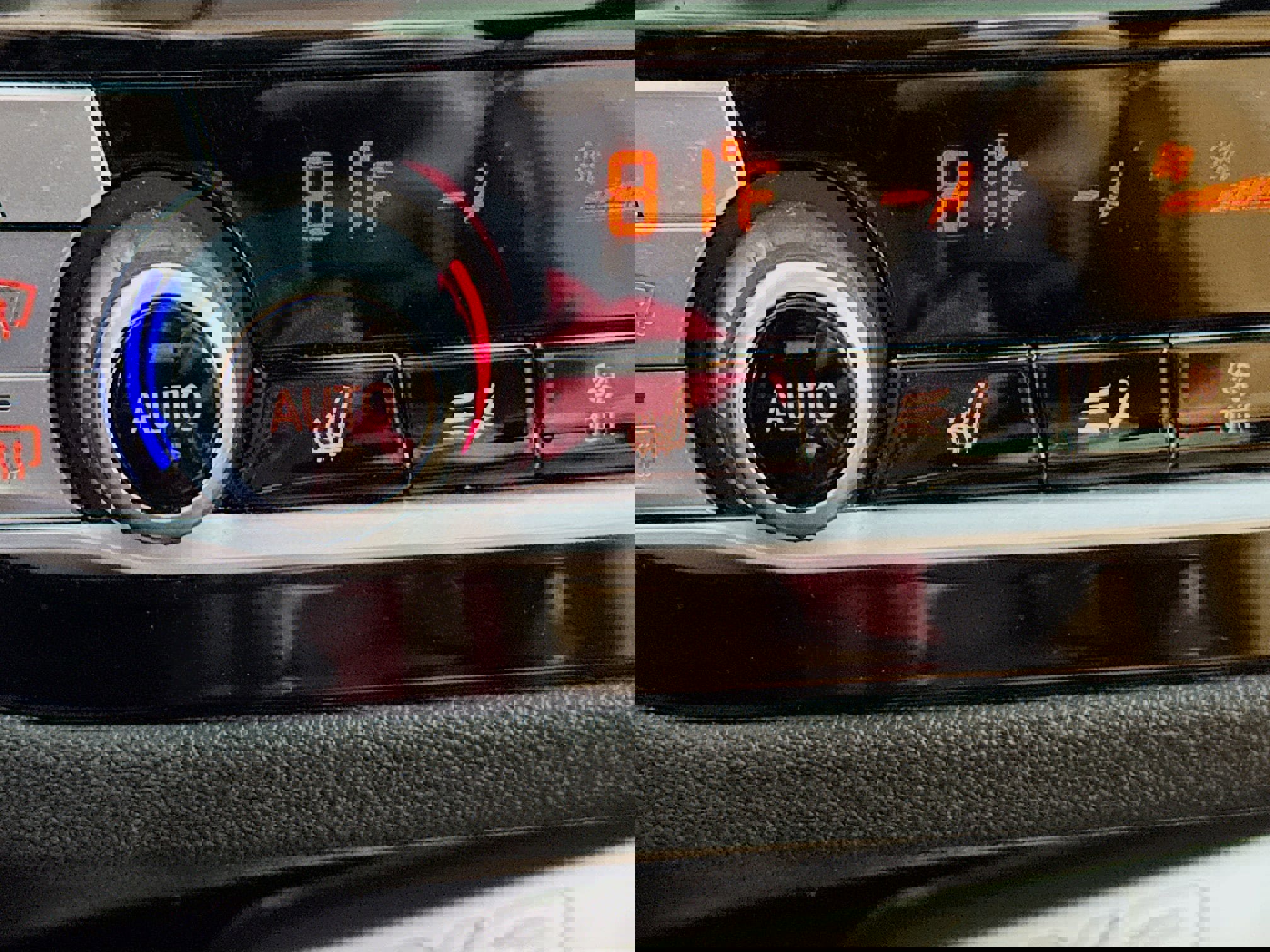 Used 2020 BMW X3 xDrive30i w/ Premium Package image 5