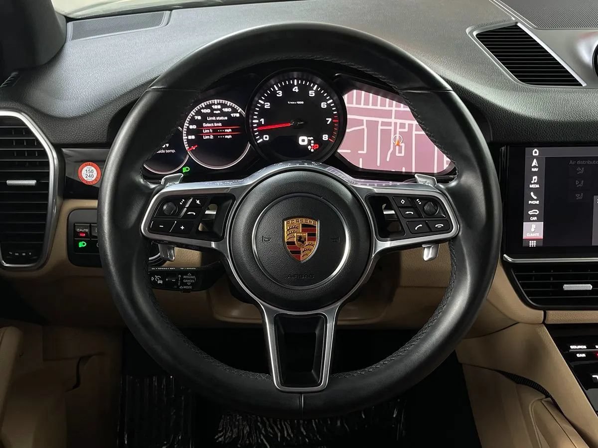 Used 2019 Porsche Cayenne AWD/4WD image 7