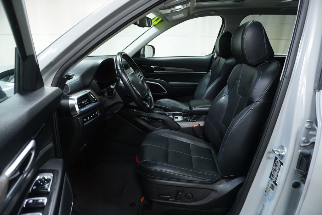 Used 2022 Kia Telluride EX w/ EX Premium Package AWD/4WD image 17