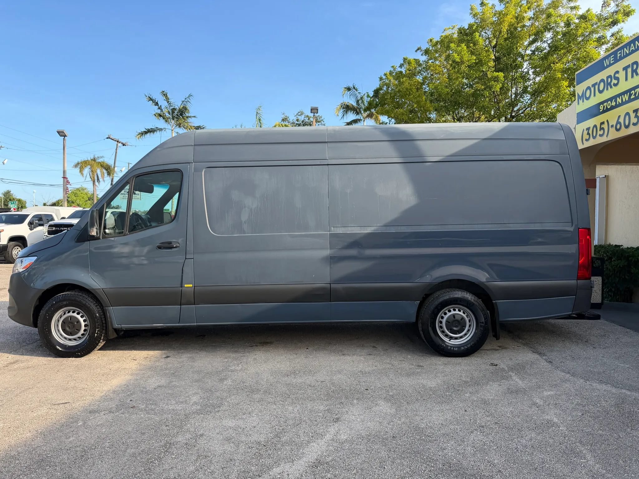 Used 2019 Mercedes-Benz Sprinter 170 image 2