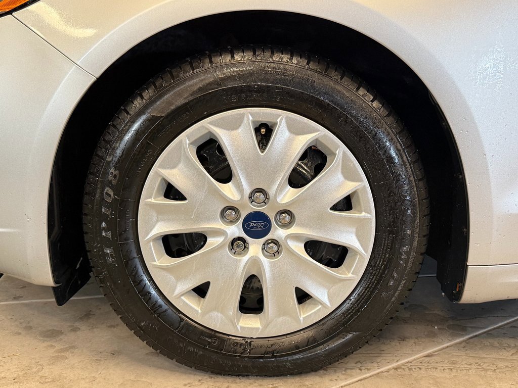 Used 2019 Ford Fusion S image 25