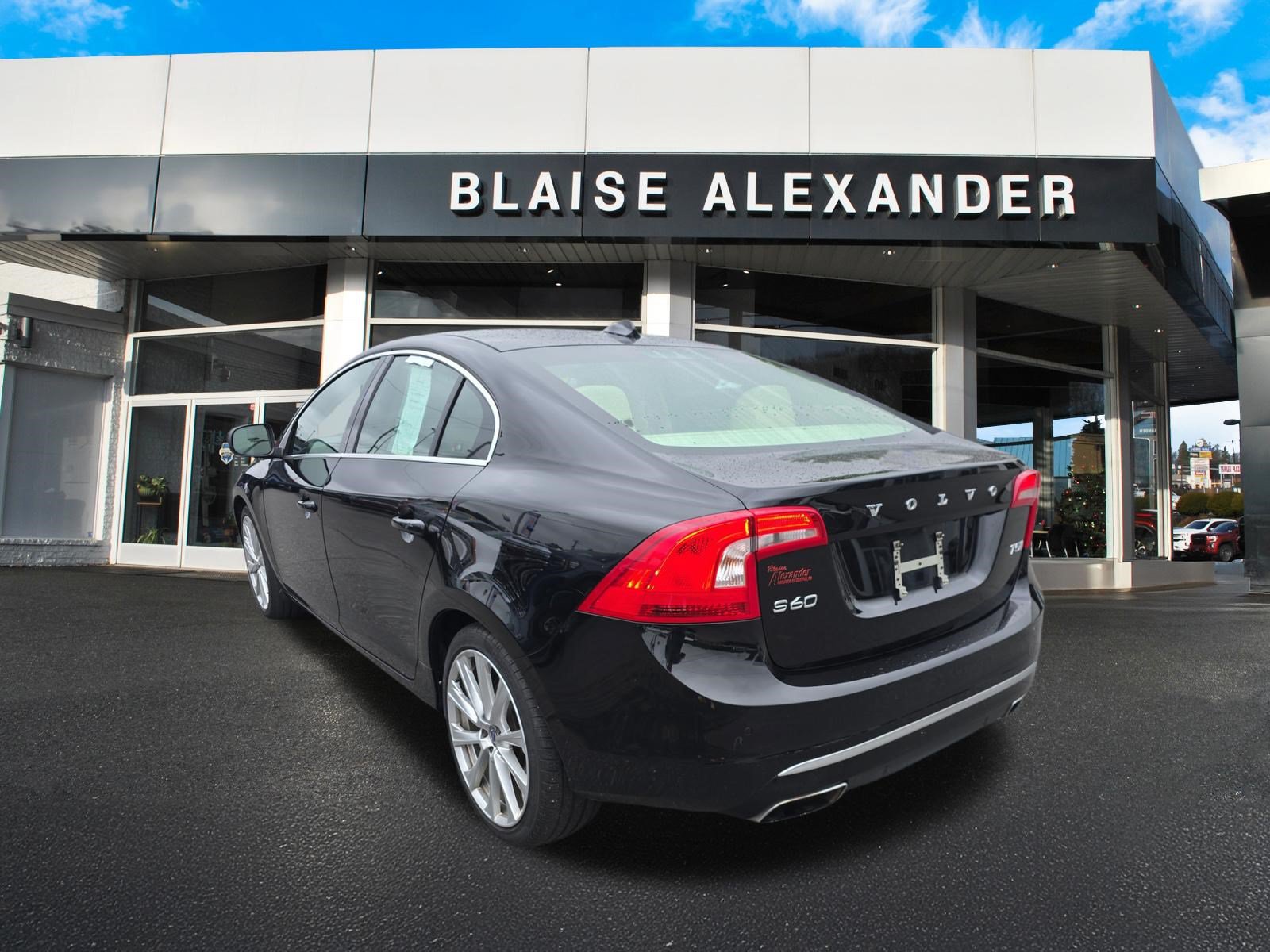 Used 2016 Volvo S60 T5 Inscription Platinum FWD image 6