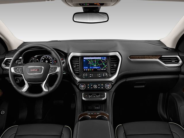 Used 2023 GMC Acadia Denali w/ Black Diamond Edition image 3