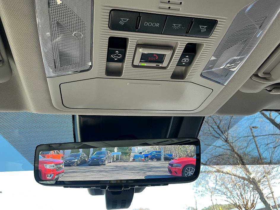 Used 2023 Toyota RAV4 Limited image 20