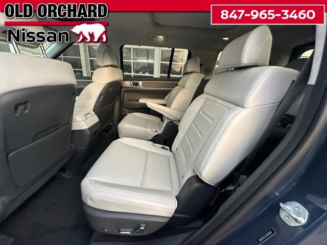 Used 2025 Hyundai Santa Fe Calligraphy AWD/4WD image 12