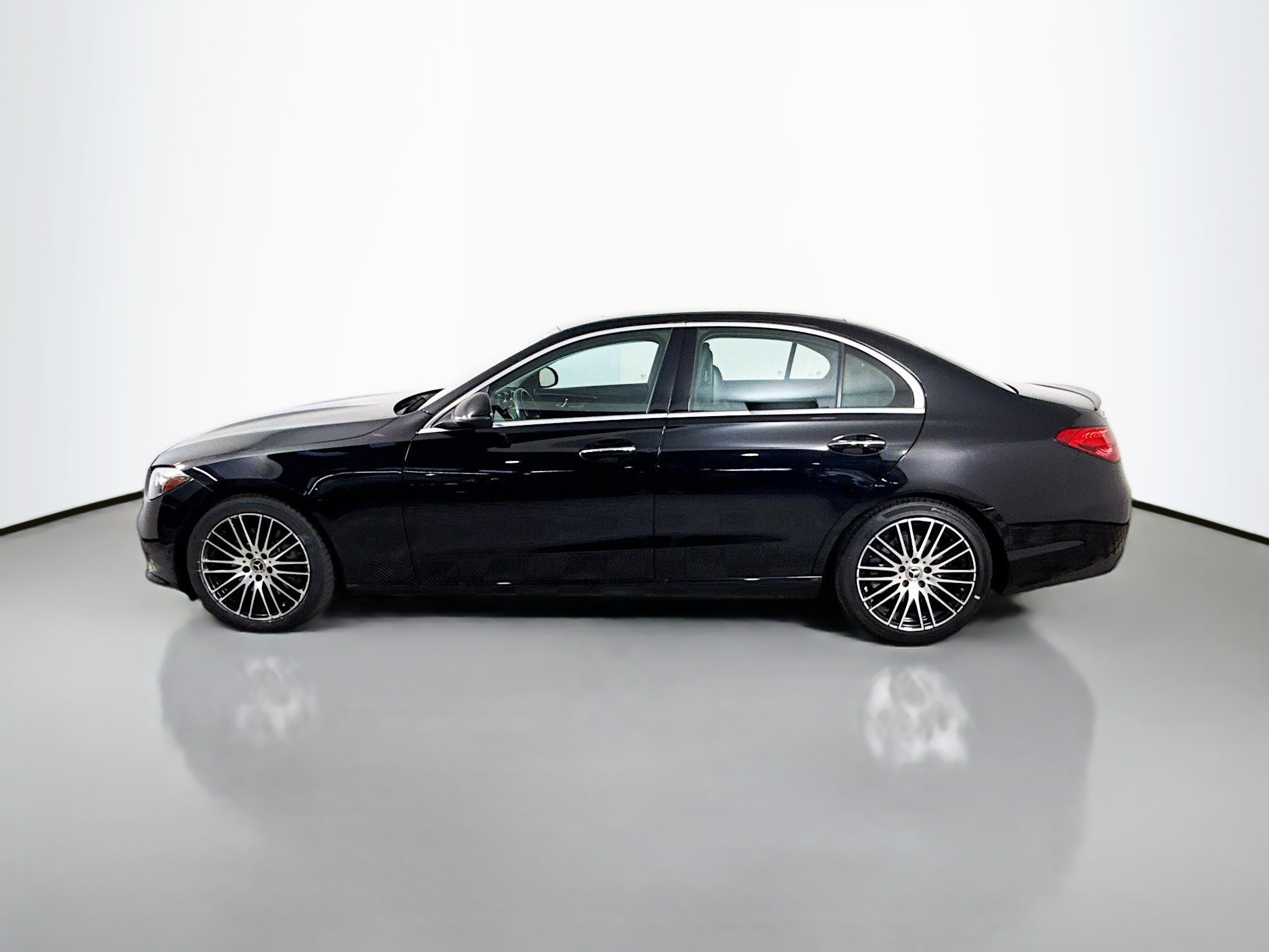 Used 2022 Mercedes-Benz C 300 Sedan image 6
