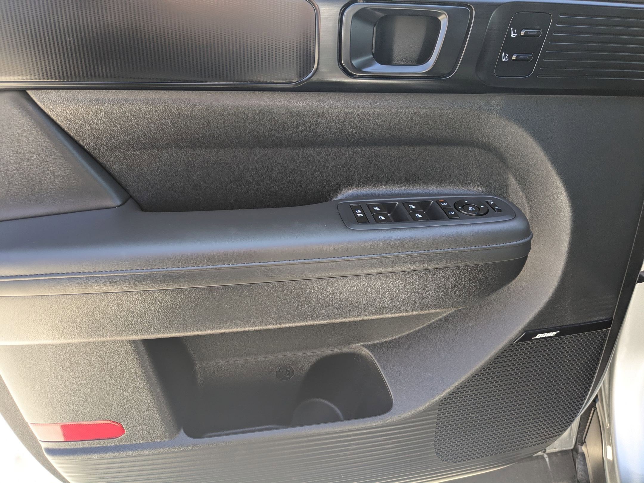 Used 2025 Hyundai Santa Fe Calligraphy AWD/4WD image 14