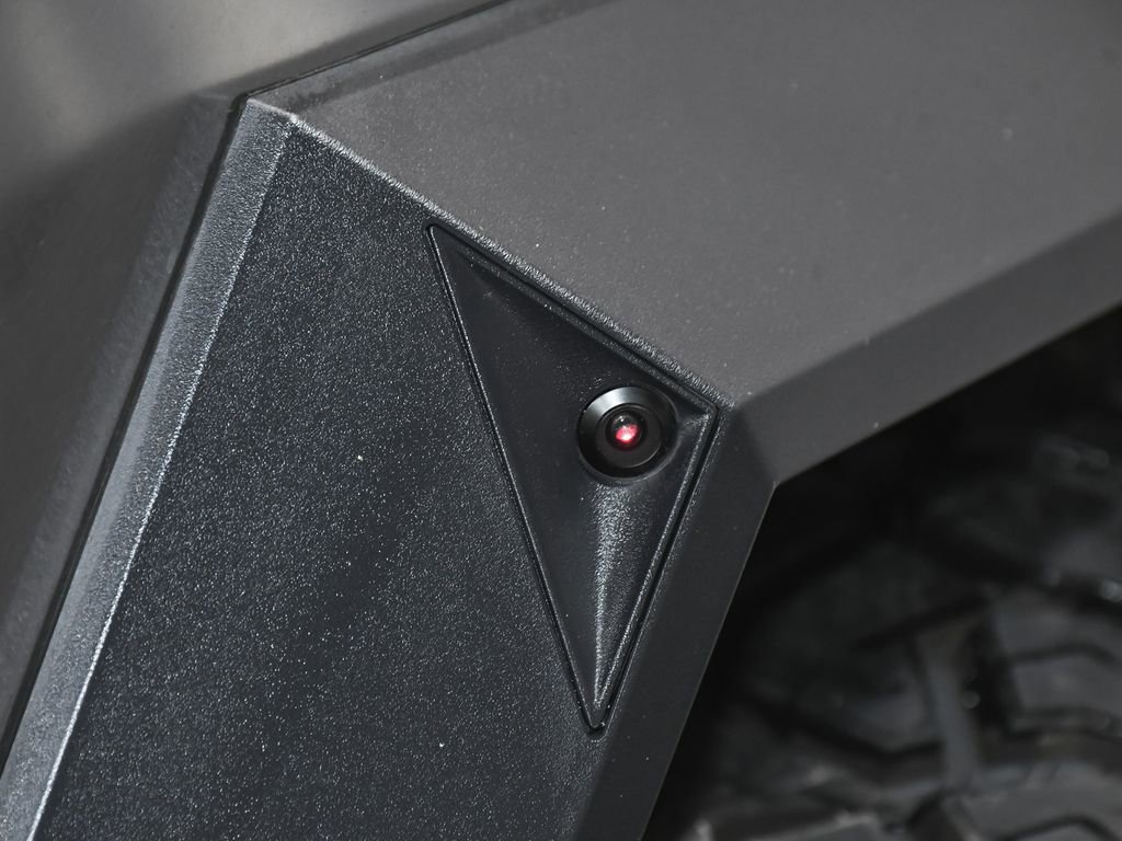 Used 2025 Tesla Cybertruck AWD Crew Cab image 17