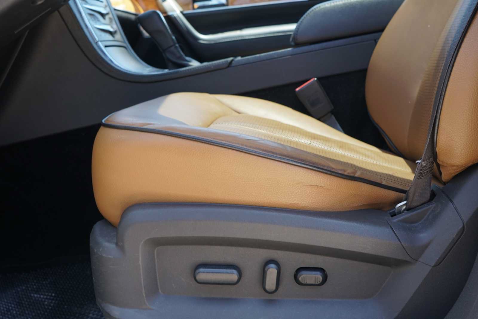 Used 2015 Lincoln MKX FWD w/ Equipment Group 102A image 19