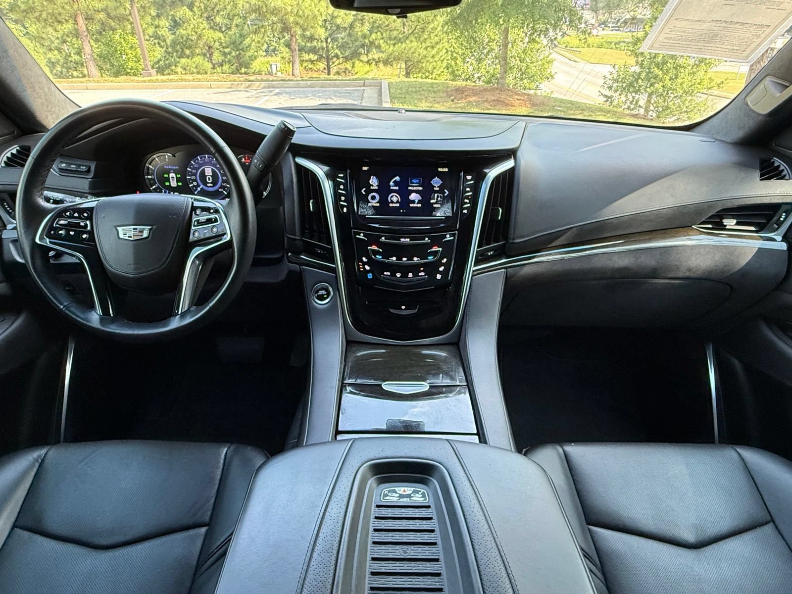 Used 2019 Cadillac Escalade Platinum RWD image 23