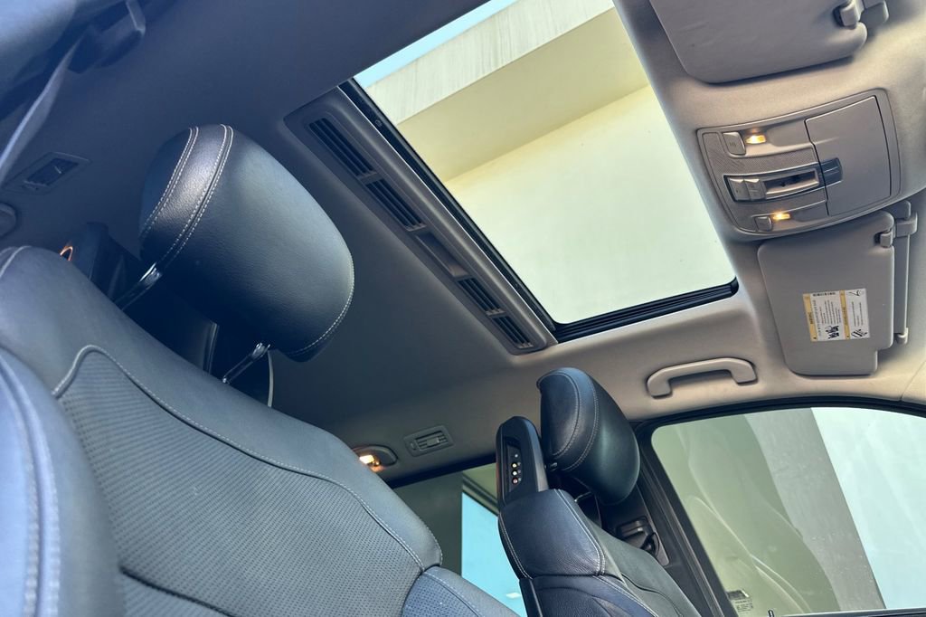 Used 2016 Mercedes-Benz GL 550 4MATIC image 19