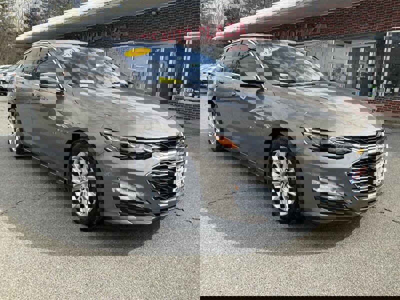 Used 2020 Chevrolet Malibu LT image 3