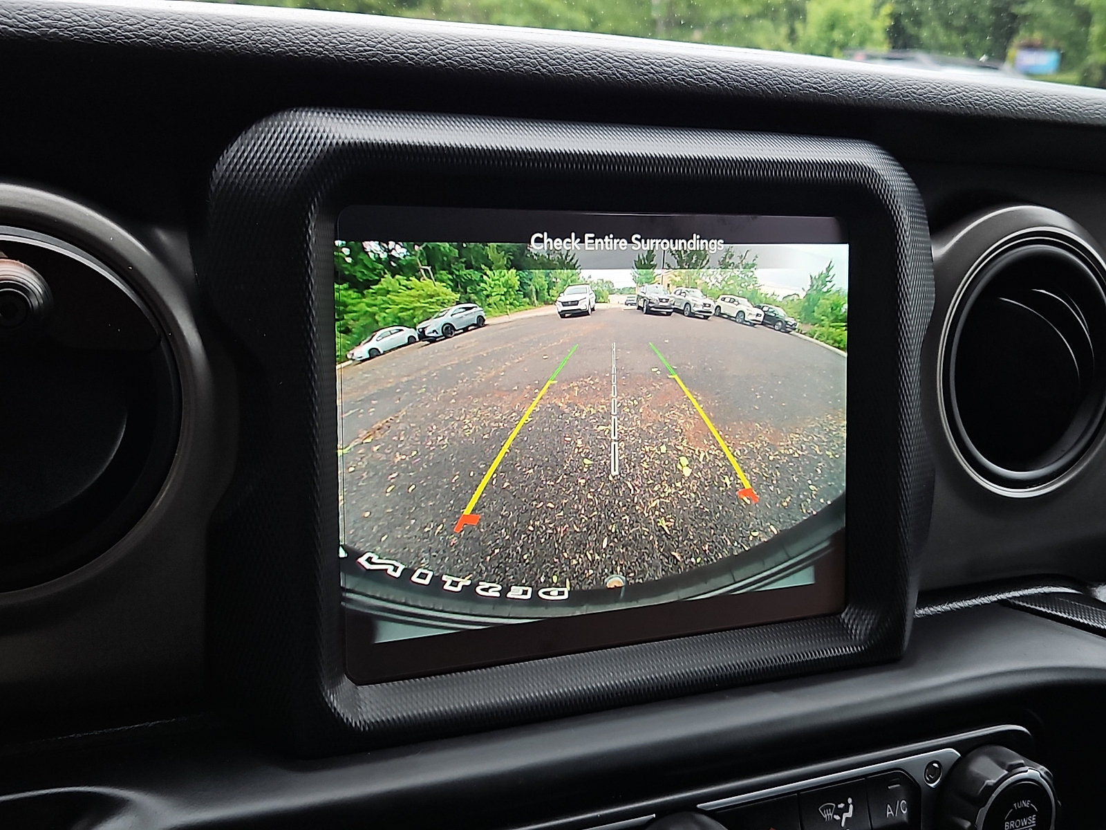 Used 2022 Jeep Wrangler Sport AWD/4WD image 18