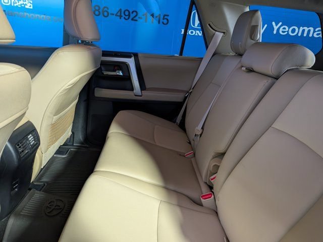 Used 2017 Toyota 4Runner SR5 Premium AWD/4WD image 18