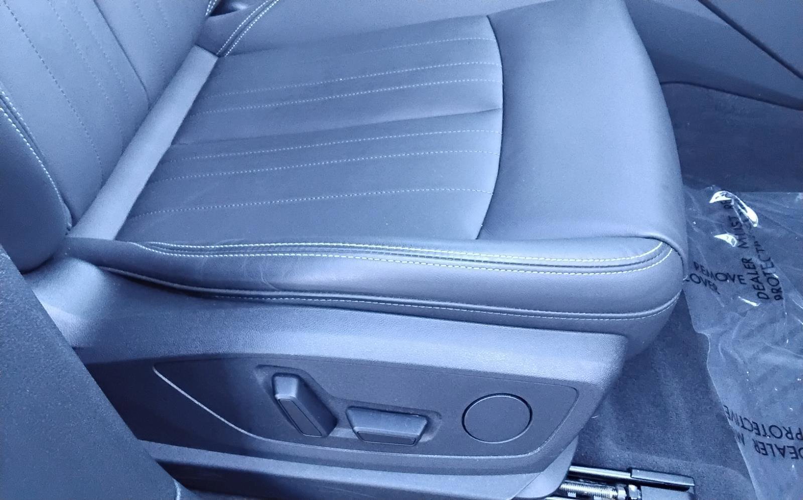 Certified 2022 Audi e-tron Premium w/ Convenience Plus Package image 25