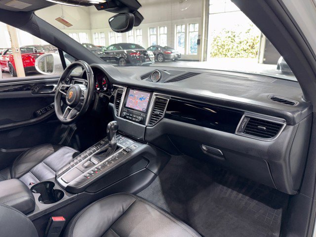 Used 2018 Porsche Macan GTS image 68