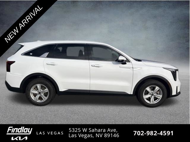 Certified 2024 Kia Sorento LX FWD image 4