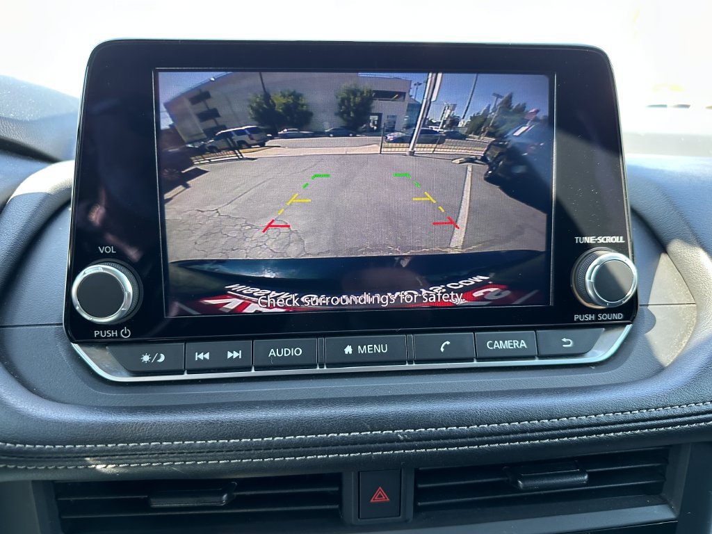 Used 2024 Nissan Rogue S FWD image 29