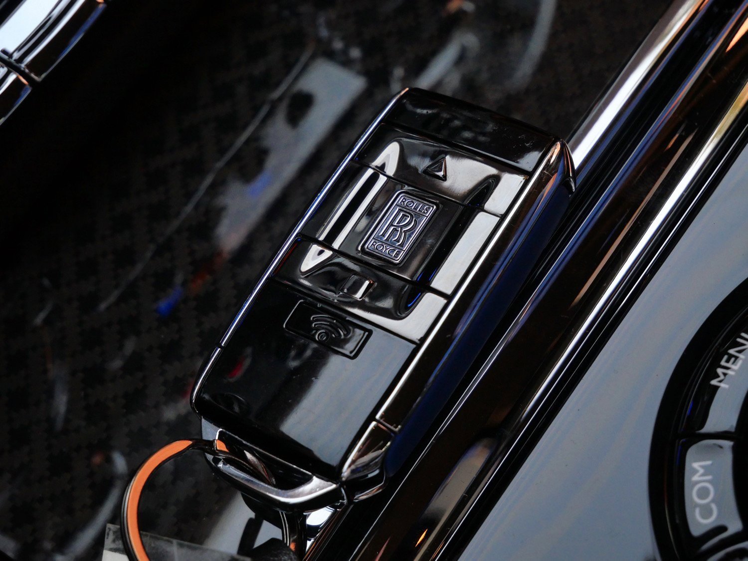 Used 2024 Rolls-Royce Cullinan Black Badge image 35