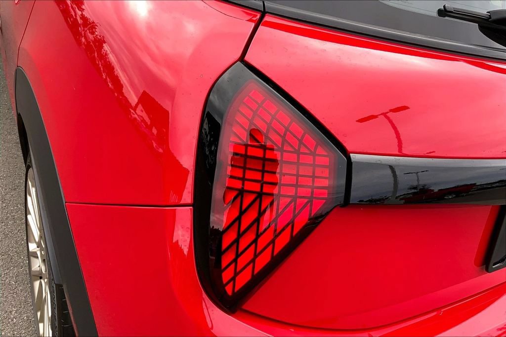 Certified 2025 MINI Cooper S FWD image 31