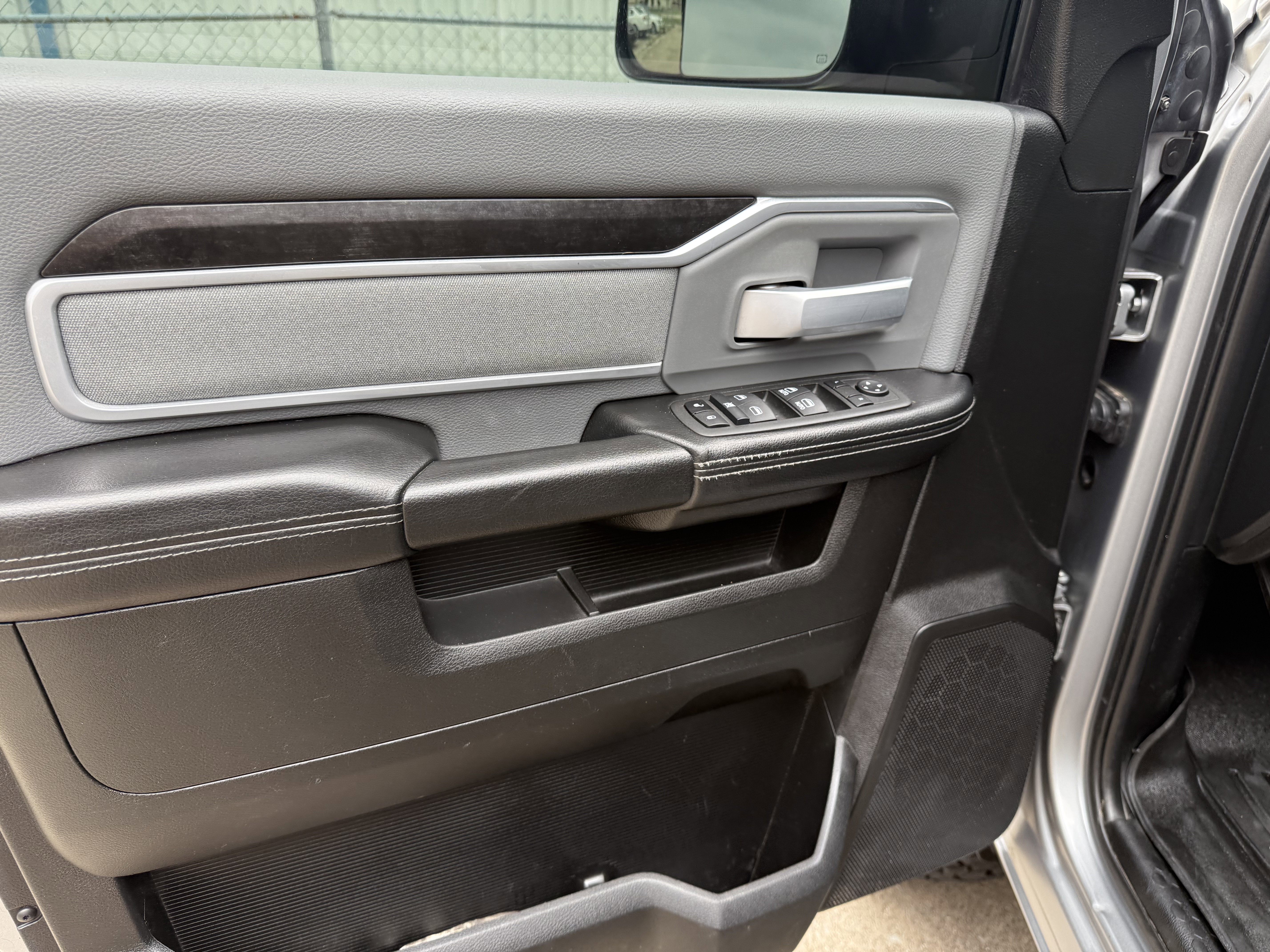 Used 2022 RAM 3500 Lone Star w/ Level C Equiment Group image 15