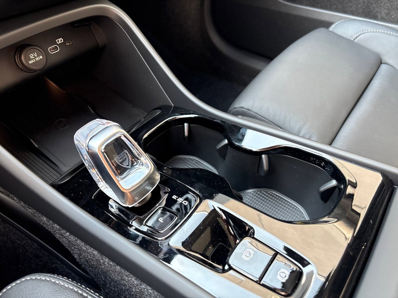 New 2026 Volvo XC40 B5 Plus w/ Protection Package Premier image 30