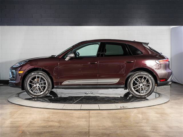 Used 2026 Porsche Macan AWD/4WD image 2