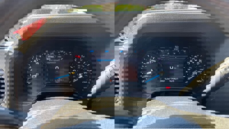 Used 2022 Ford E-350 and Econoline 350 Super Duty image 4