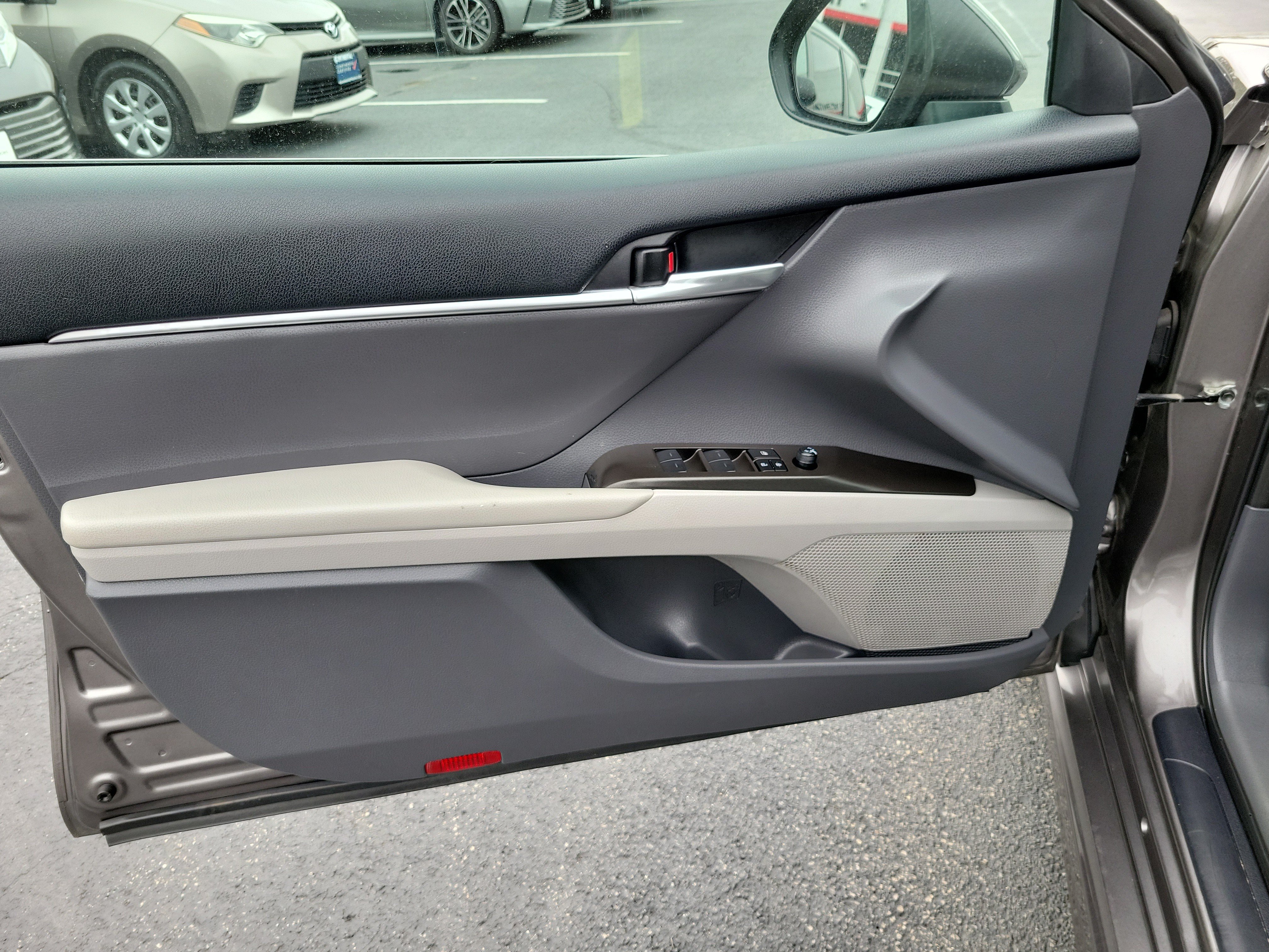 Certified 2024 Toyota Camry SE FWD image 16