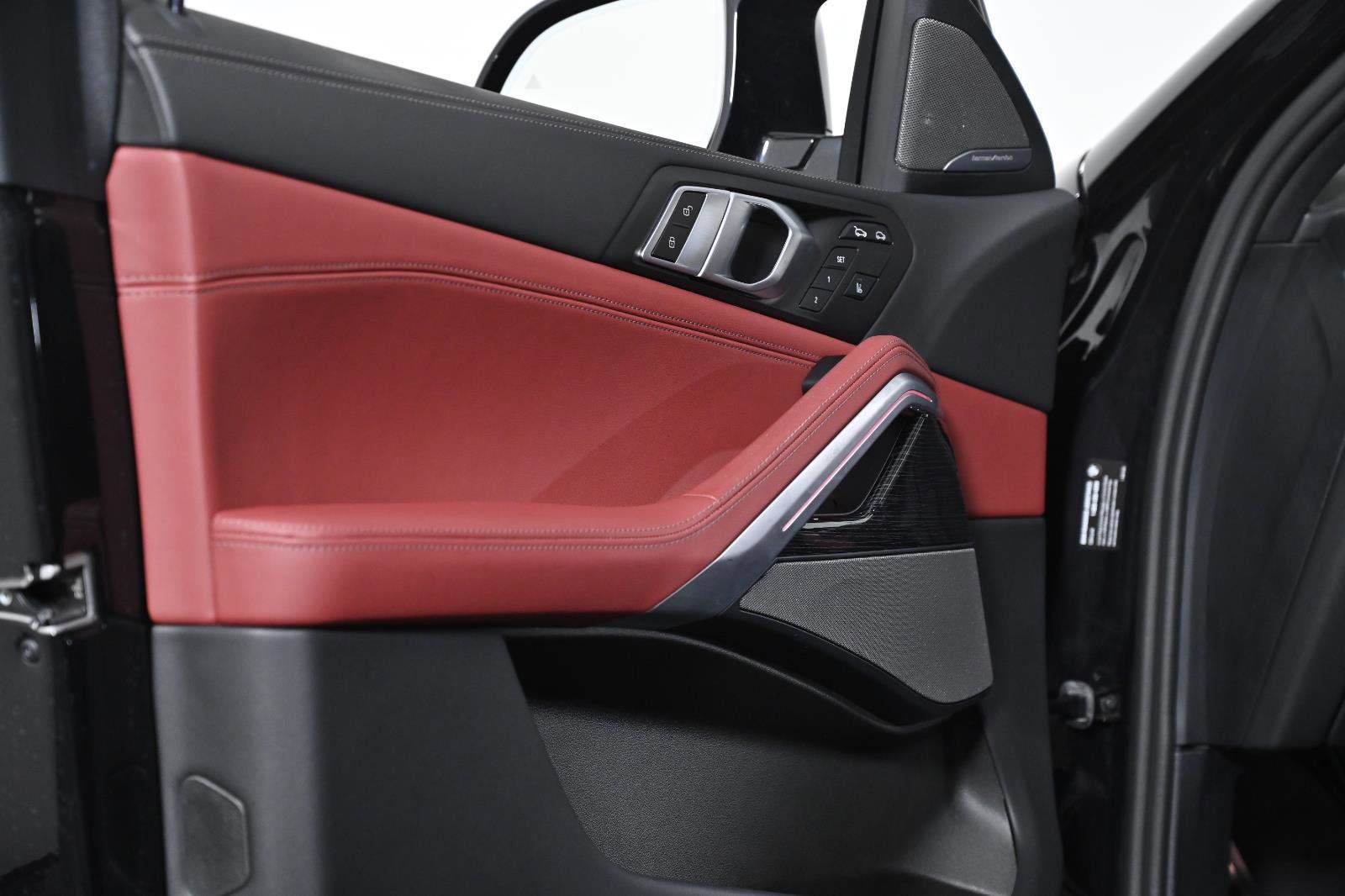 Used 2024 BMW X6 M60i image 39