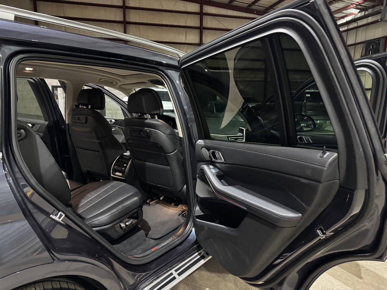 Used 2020 BMW X7 xDrive40i w/ Premium Package image 21