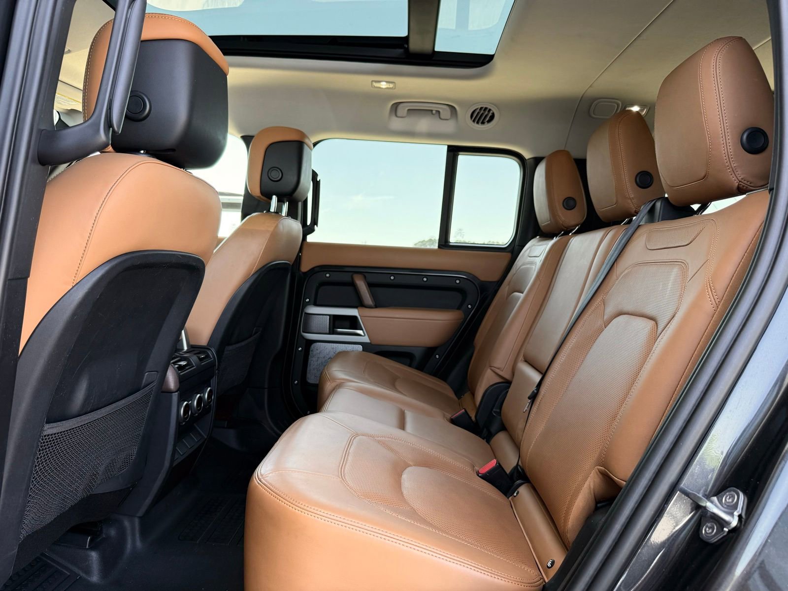 Used 2023 Land Rover Defender 130 First Edition AWD/4WD image 25