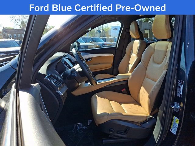 Used 2017 Volvo XC90 T5 Momentum w/ Vision Package image 15