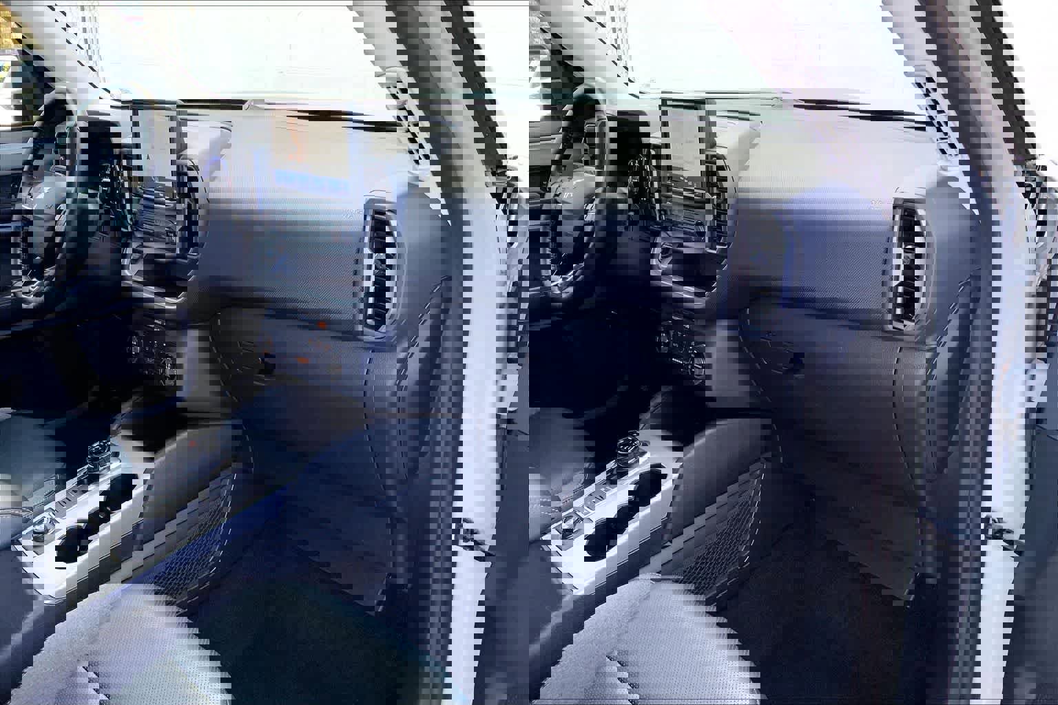 Used 2021 Ford Bronco Sport Outer Banks w/ Outer Banks Package (96D) image 24