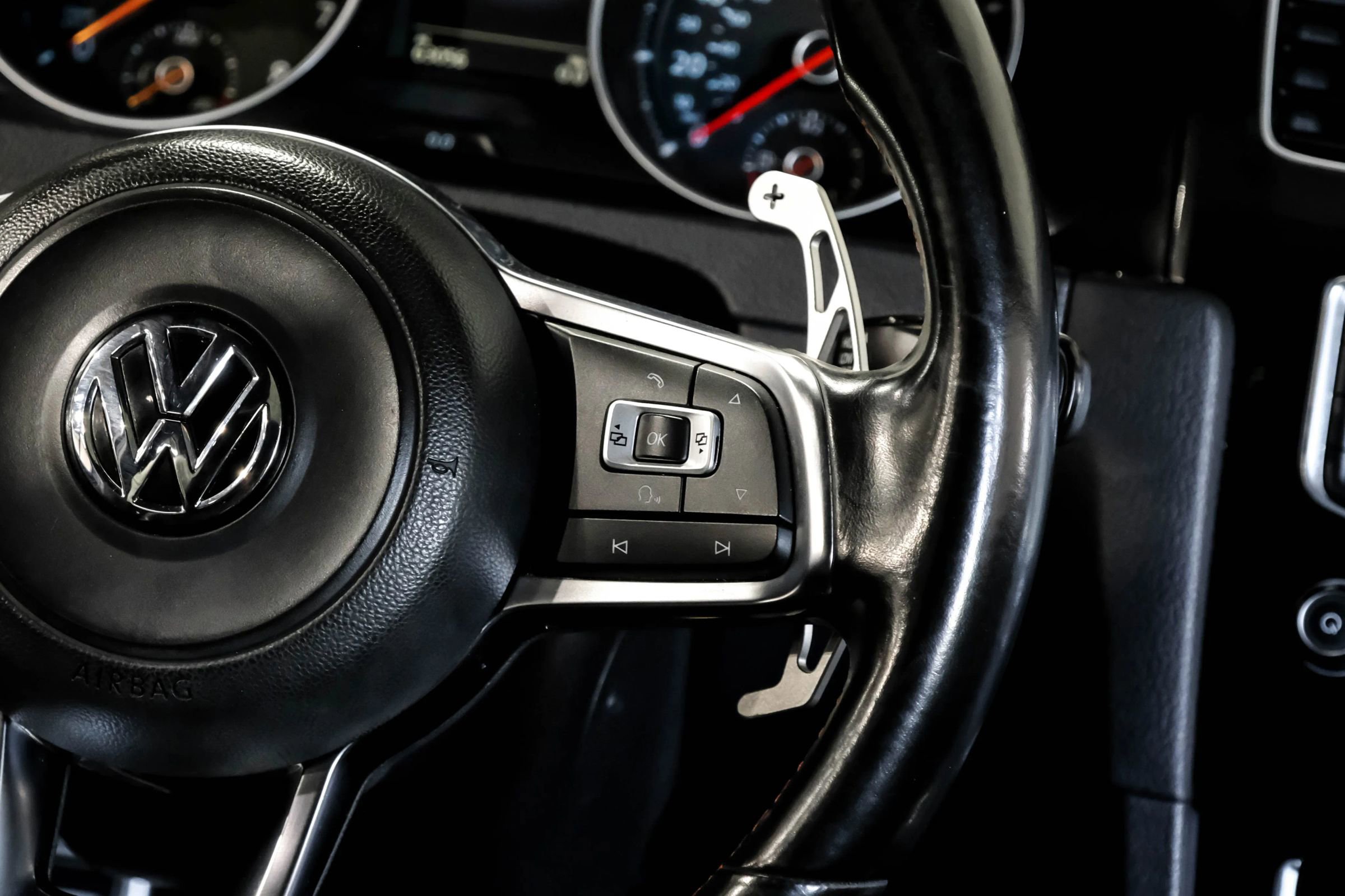 Used 2015 Volkswagen GTI SE FWD image 27