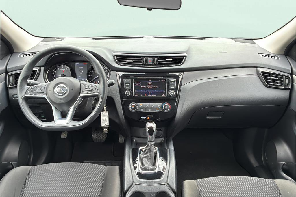 Used 2022 Nissan Rogue Sport S image 14