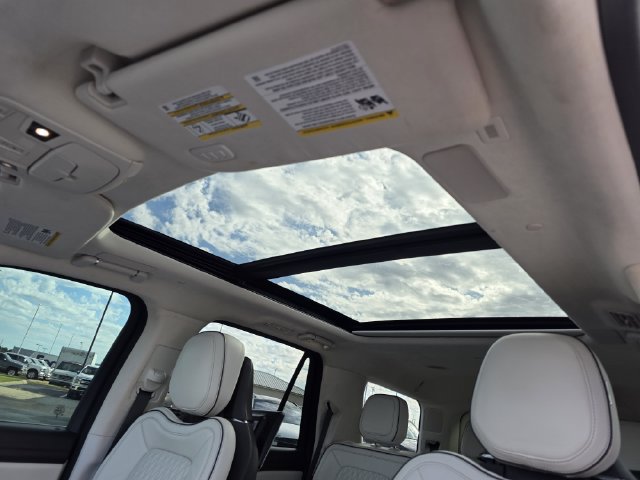 Used 2023 Lincoln Navigator Black Label AWD/4WD image 27