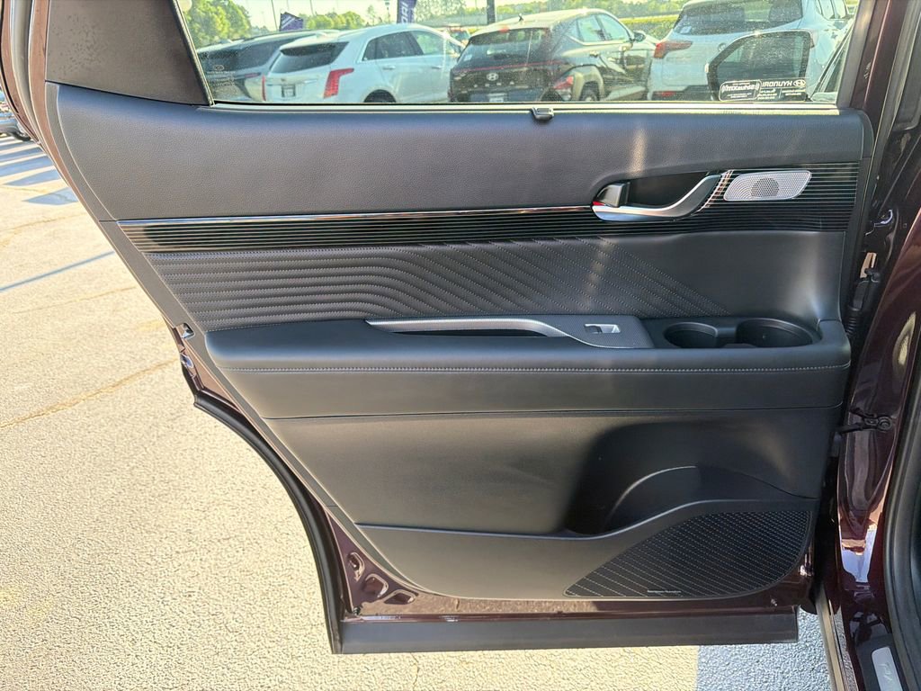 Used 2024 Hyundai Palisade Calligraphy image 22