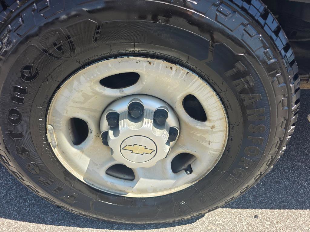 Used 2014 Chevrolet Express 2500 RWD image 18