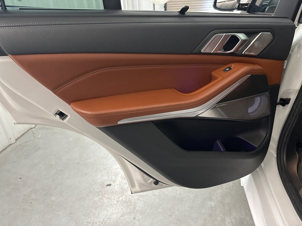 Used 2021 BMW X5 M50i w/ Executive Package image 27