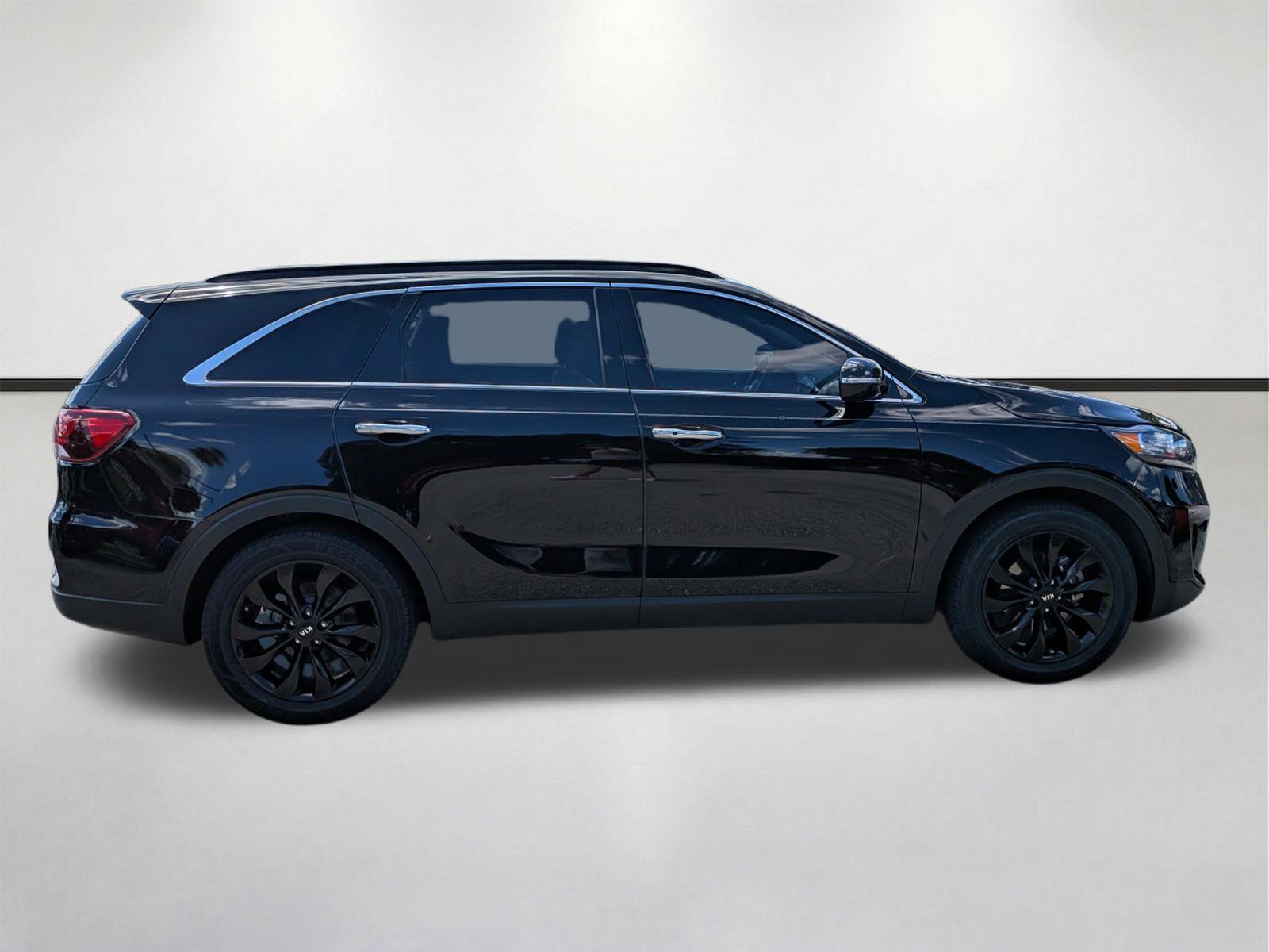 Used 2020 Kia Sorento S FWD image 3