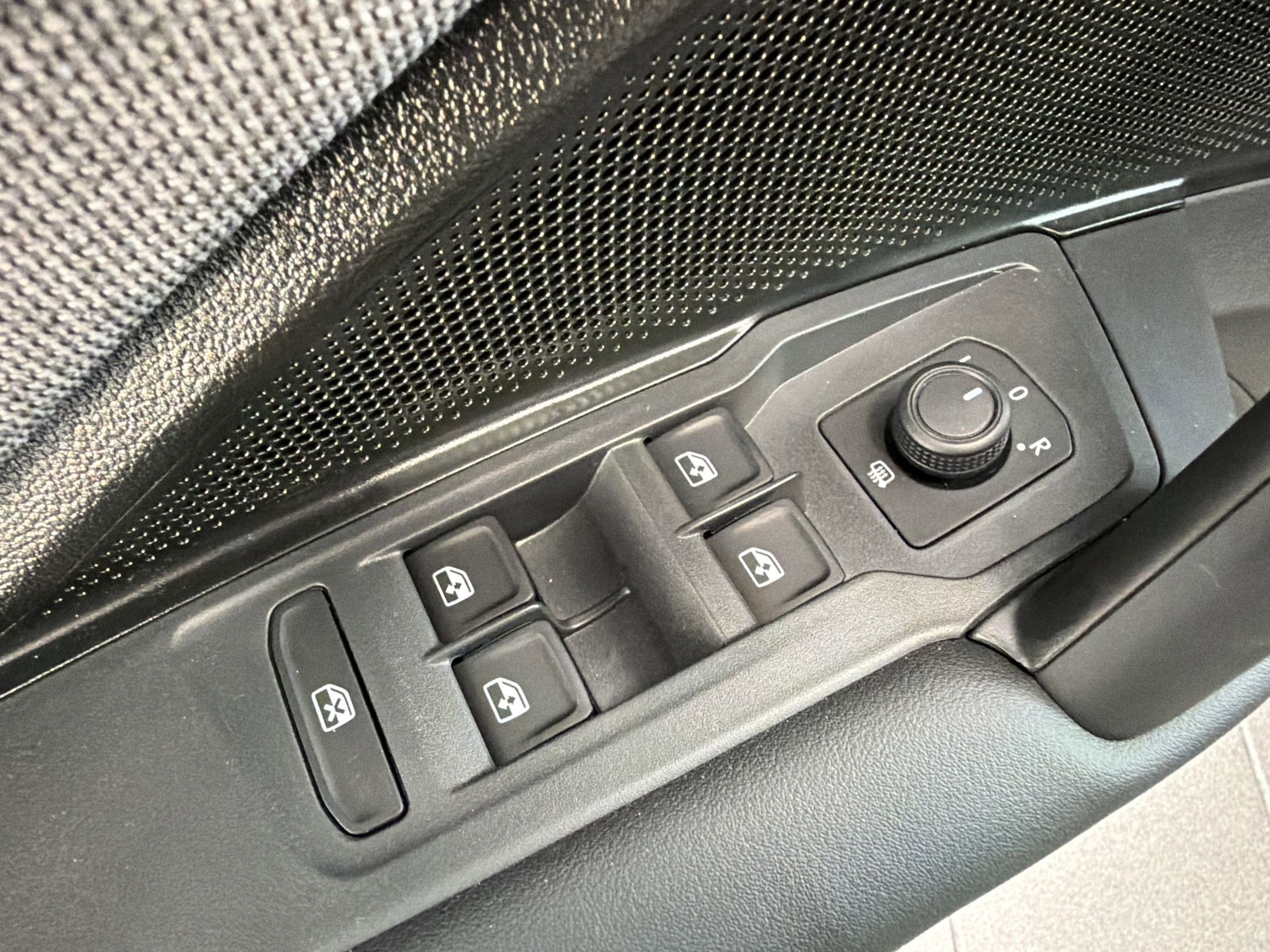 New 2026 Volkswagen Tiguan S FWD image 13