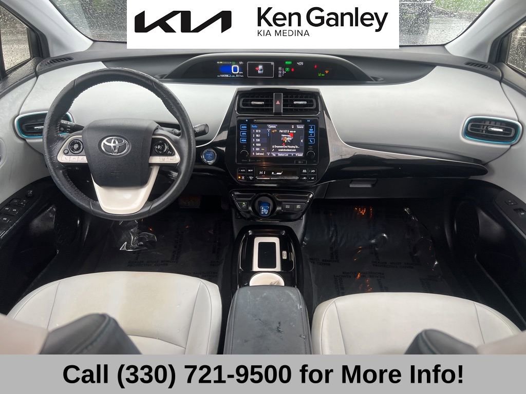 Used 2016 Toyota Prius Four w/ Advanced Technology Package image 42