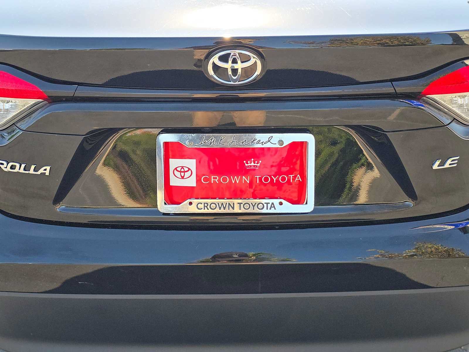 Used 2025 Toyota Corolla LE FWD image 13