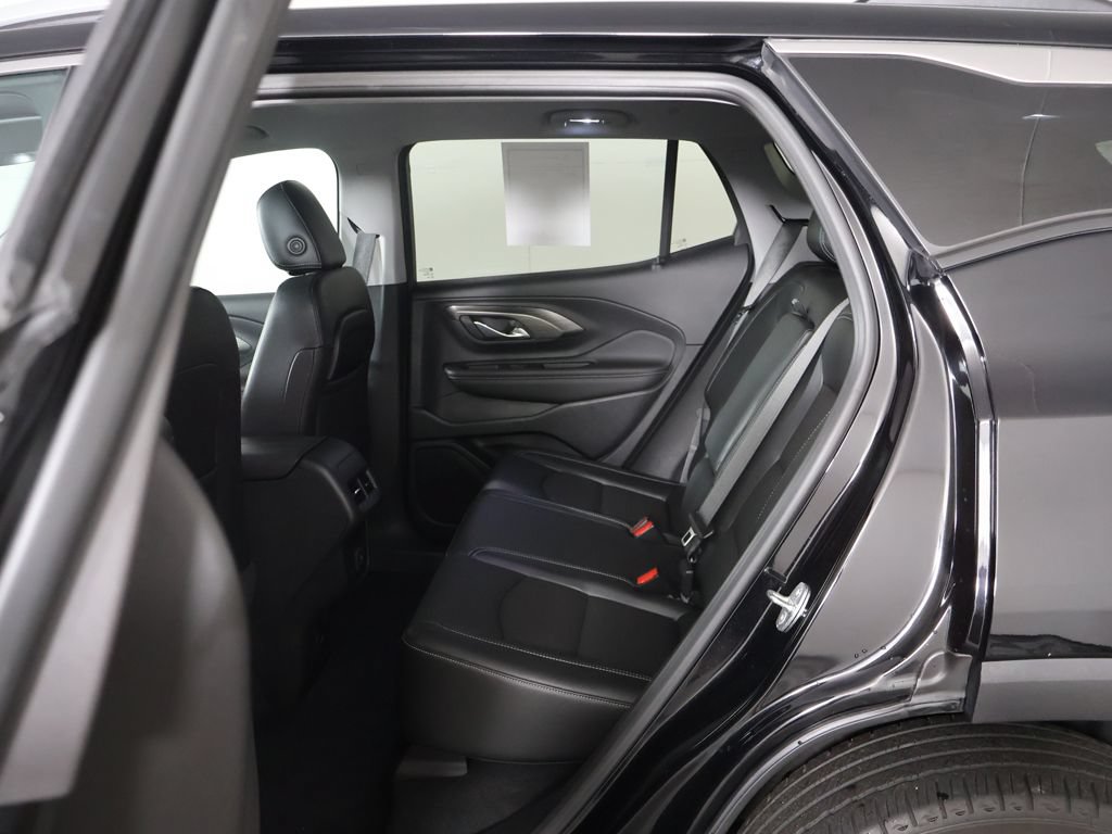Used 2023 GMC Terrain SLT w/ Infotainment Package II AWD/4WD image 30